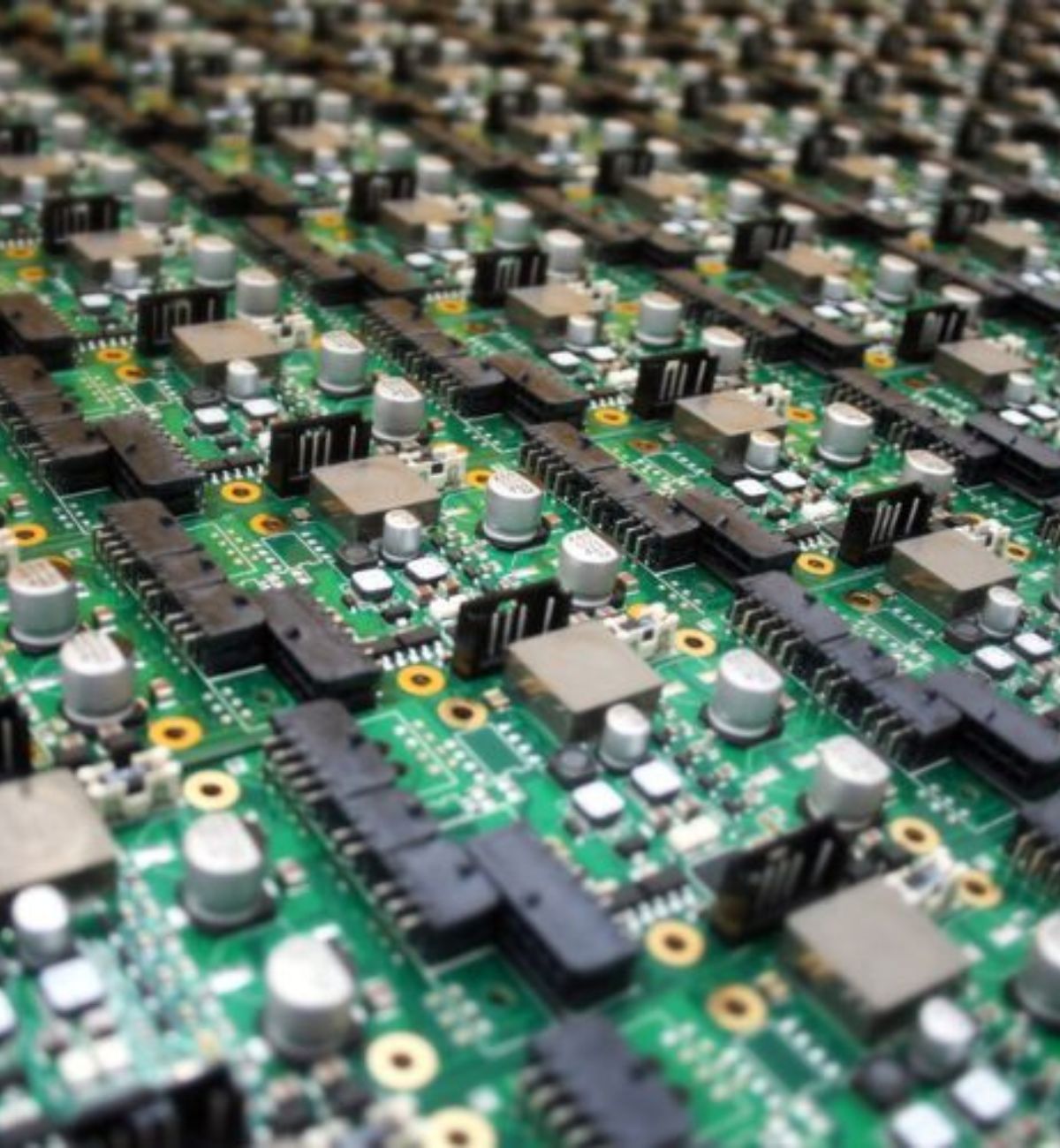 Produzione di Schede Elettroniche - Sirius Electronic Systems
